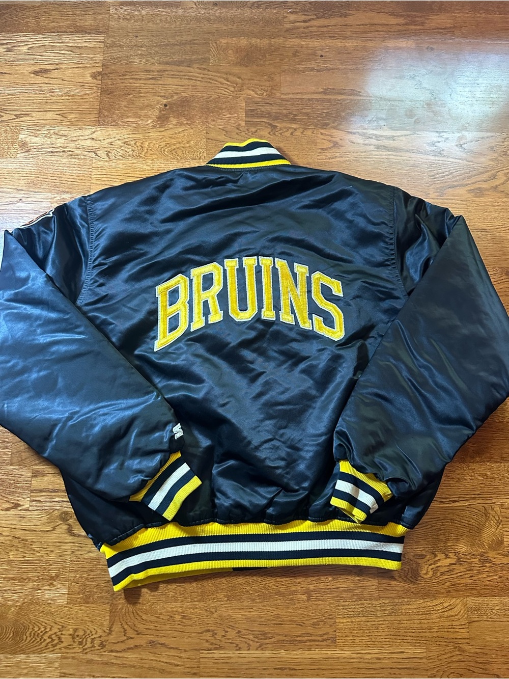Rare Black and Yellow Boston starter BRUINS Satin Bomber Jacket